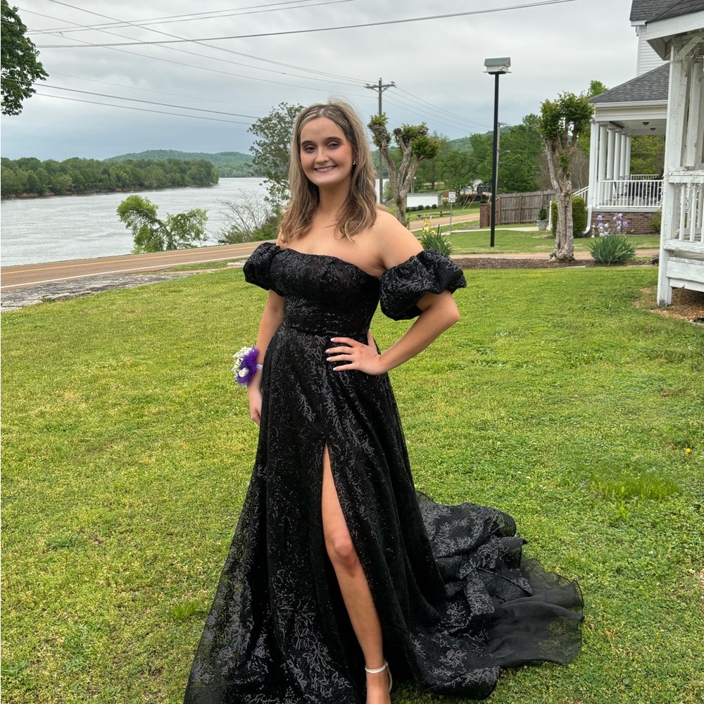 sherri hill prom dress